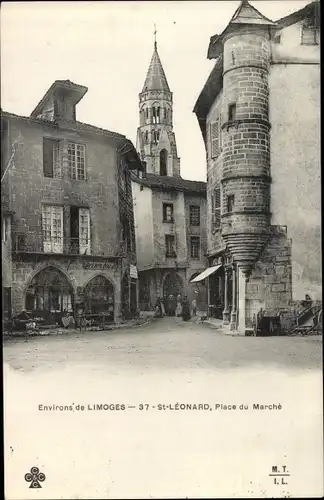 Ak St. Leonard Limoges environs Haute Vienne, Place du Marche, Kirchturm