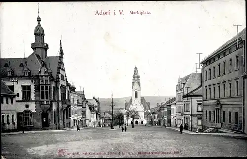 Ak Adorf im Vogtland, Marktplatz, Rathaus, Kirche