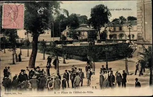 Ak Ivry sur Seine Val de Marne, Place de l'Hôtel de Ville