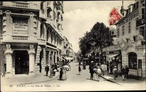 Ak Vichy Allier, La Rue de Nimes