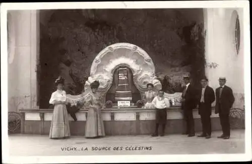 Ak Vichy Allier, La Source des Célestins