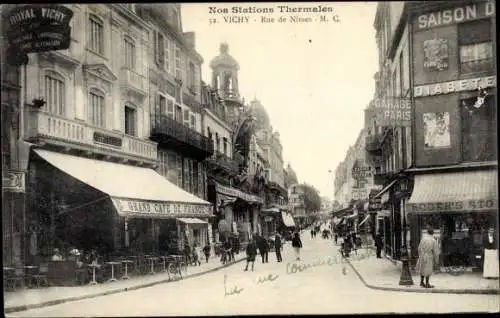 Ak Vichy Allier, Rue de nimes, Station Thermale