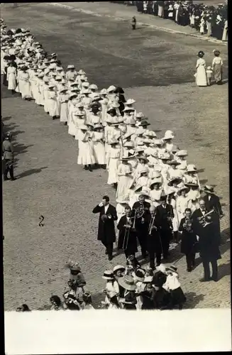 Foto Ak Erfurt in Thüringen, Festzug in historischer Gewandung, Kapelle