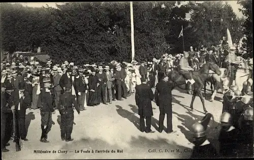 Ak Cluny Saône-et-Loire, Millénaire, La Foule à l'arrivée du Roi