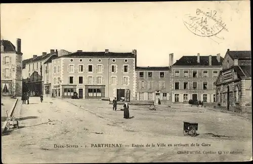 Ak Parthenay Deux Sevres, Entrée de la Ville en arrivant de la Gare