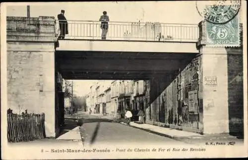 Ak Saint Maur des Fosses Val-de-Marne, Pont du Chemin de Fer et Rue des Remises