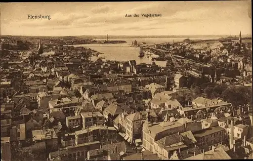 Ak Flensburg, Panorama, Blick über die Dächer der Stadt