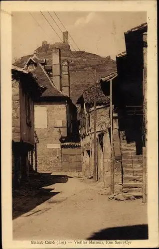 Ak Saint Céré Lot, Vieilles Maisons, Rue Saint Cyr