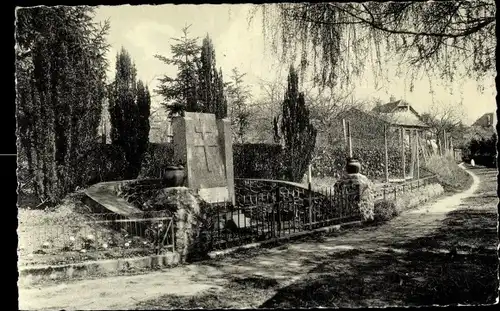 Ak Droue Loir et Cher, Monument