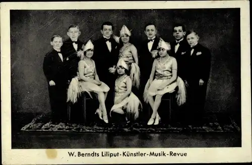 Ak W. Berndt's Liliput Künstler Musikrevue, Liliputaner