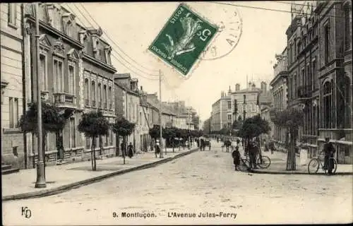 Ak Montlucon Allier, L'Avenue Jules Ferry