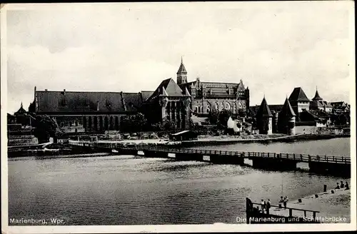 Ak Malbork Marienburg Westpreußen, Schiffsbrücke, Blick zur Burg