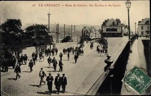 Ak Le Creusot Saône-et-Loire, Rues de Chalon, des Écoles et du Guide