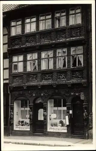 Ak Wernigerode am Harz, Altes Haus mit Holzschnitzereien