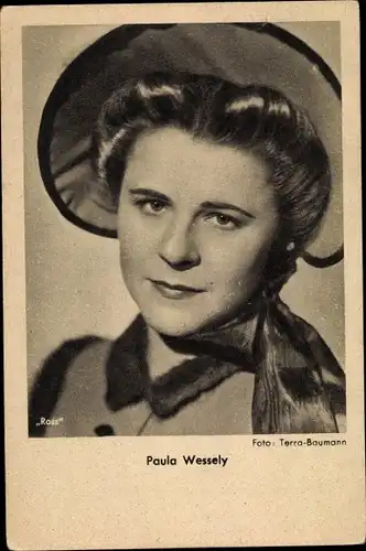 Ak Schauspielerin Paula Wessely, Portrait