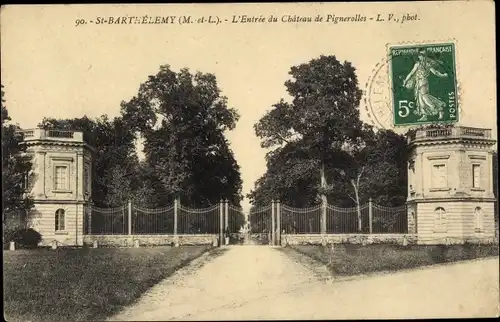 Ak St. Barthélemy Maine-et-Loire, L'Entrée du Château de Pignerolles