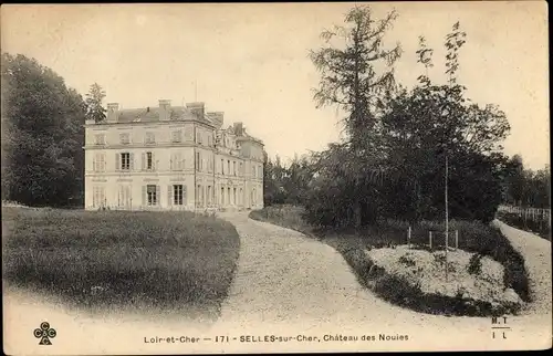 Ak Selles Saint Denis Loir et Cher, Vue du Château des Nouies