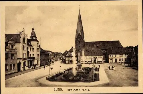 Ak Eutin in Ostholstein, Marktplatz, Kirche, Denkmal