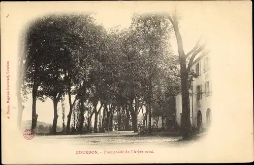 Ak Gourdon Lot, Promenade de l'Arbre rond