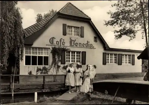 Ak Spreewald, Café Venedig, Frauen in Tracht, We Blotach