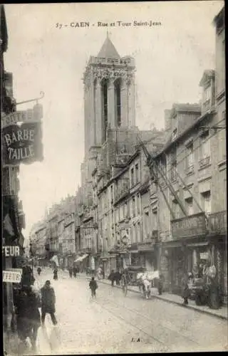 Ak Caen Calvados, Rue et Tour Saint Jean