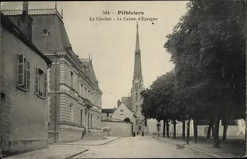 Ak Pithiviers Loiret, Le Clocher, La Caisse d'Epargne