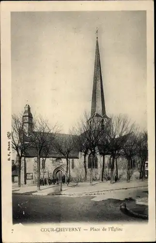 Ak Cour Cheverny Loir et Cher, Place de l'Eglise