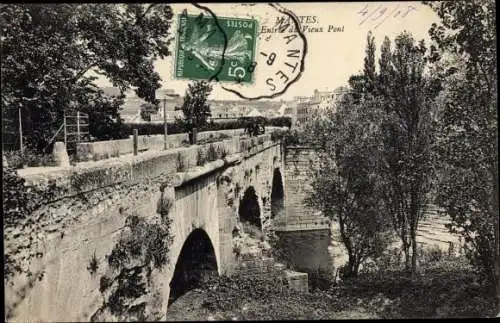 Ak Mantes Yvelines, Entrée du vieux pont