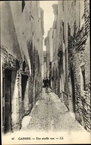 Ak Cahors Lot, Une vieille rue