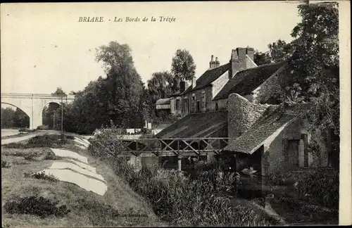 Ak Briare Loiret, Les Bords de la Trézée