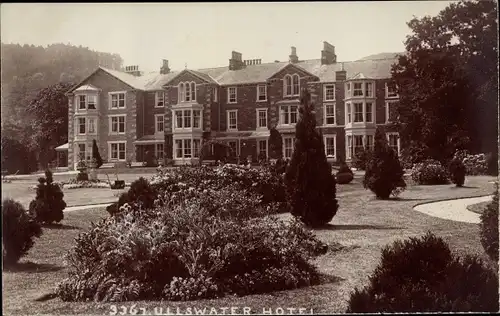 Foto Ak Ullswater Cumbria North West England, Ullswater Hotel, Parkpartie