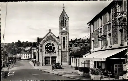 Ak Pont d Ouilly Calvados, L'Eglise