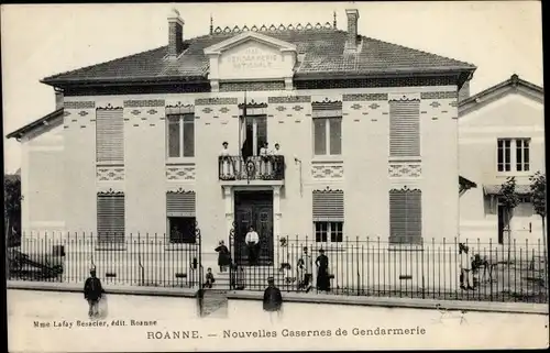Ak Roanne Loire, Nouvelles Casernes de Gendarmerie