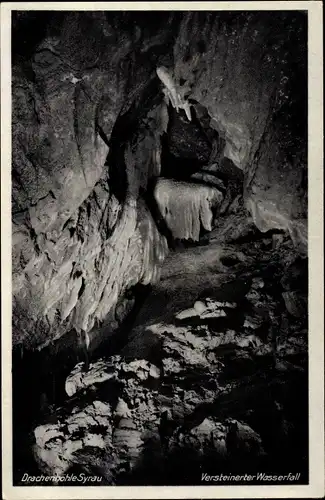 Ak Syrau Rosenbach im Vogtland, Drachenhöhle, versteinerter Wasserfall
