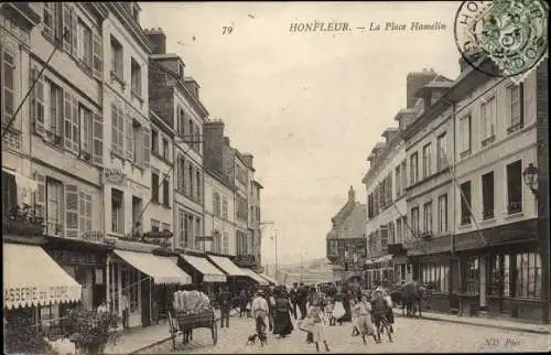 Ak Honfleur Calvados, La Place Hamelin, Kutsche