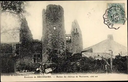 Ak Bressuire Deux Sèvres, Ruines du chateau de Noirterre, cote est