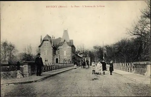 Ak Revigny Meuse, Le Pont, L'Avenue de la Gare