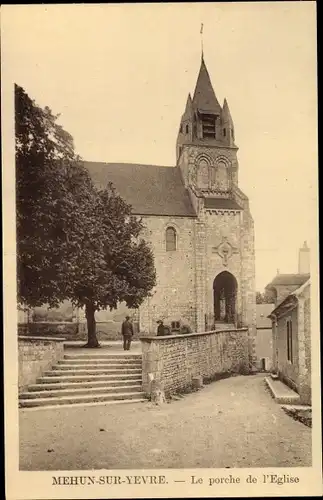 Ak Mehun sur Yevre Cher, Le Porche de l'Eglise