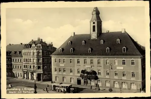 Foto Ak Annaberg Buchholz Erzgebirge, Ortsansicht, Markt mit Rathaus