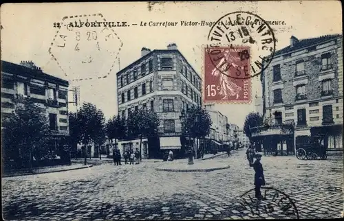 Ak Alfortville Val de Marne, Le Carrefour Victor Hugo et la Rue de Villeneuve