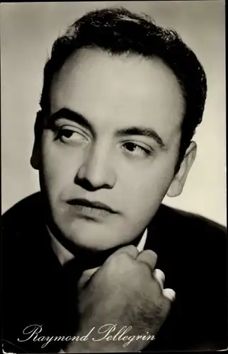 Ak Schauspieler Raymond Pellegrin