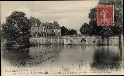 Ak Le Petit Chene Deux Sèvres, Facade du Levant, vue de l'Etang