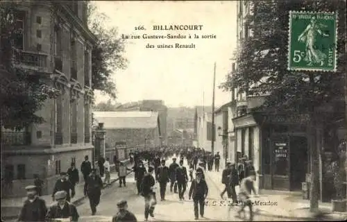 Ak Billancourt Hauts de Seine, La rue Gustave Sandoz, sortie des usines Renault