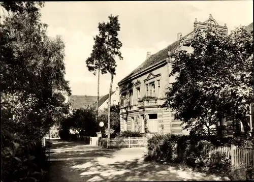 Ak Osterburg in der Altmark Sachsen Anhalt, Poliklinik an der Promenade