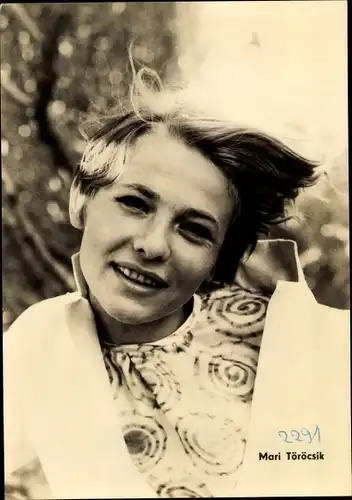 Ak Schauspielerin Mari Töröcsik, Portrait