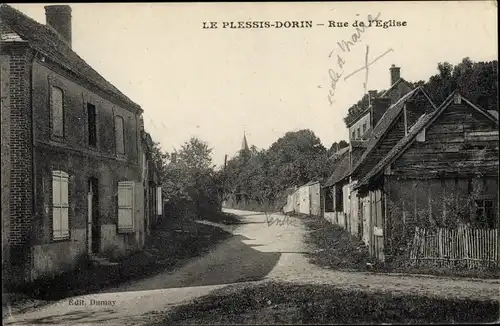 Ak Les Plessis Dorin Loir et Cher, Rue de l'Eglise