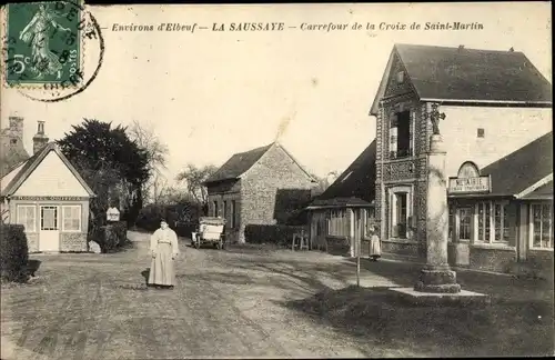 Ak La Saussaye Eure, Carrefour de la Croix de Saint Martin