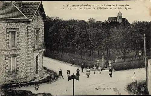 Ak Villeneuve la Guyard Yonne, La Pointe des Promenades, Eglise Saint Agnan