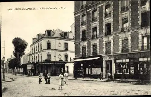 Ak Bois Colombes Hauts de Seine, Place Centrale