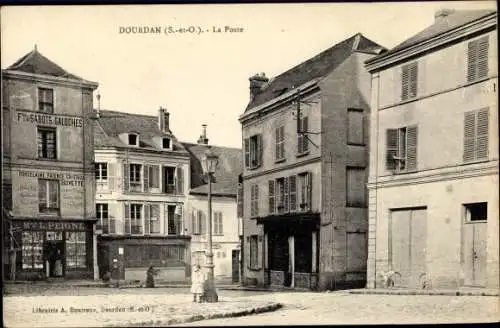 Ak Dourdan Essonne, La Poste